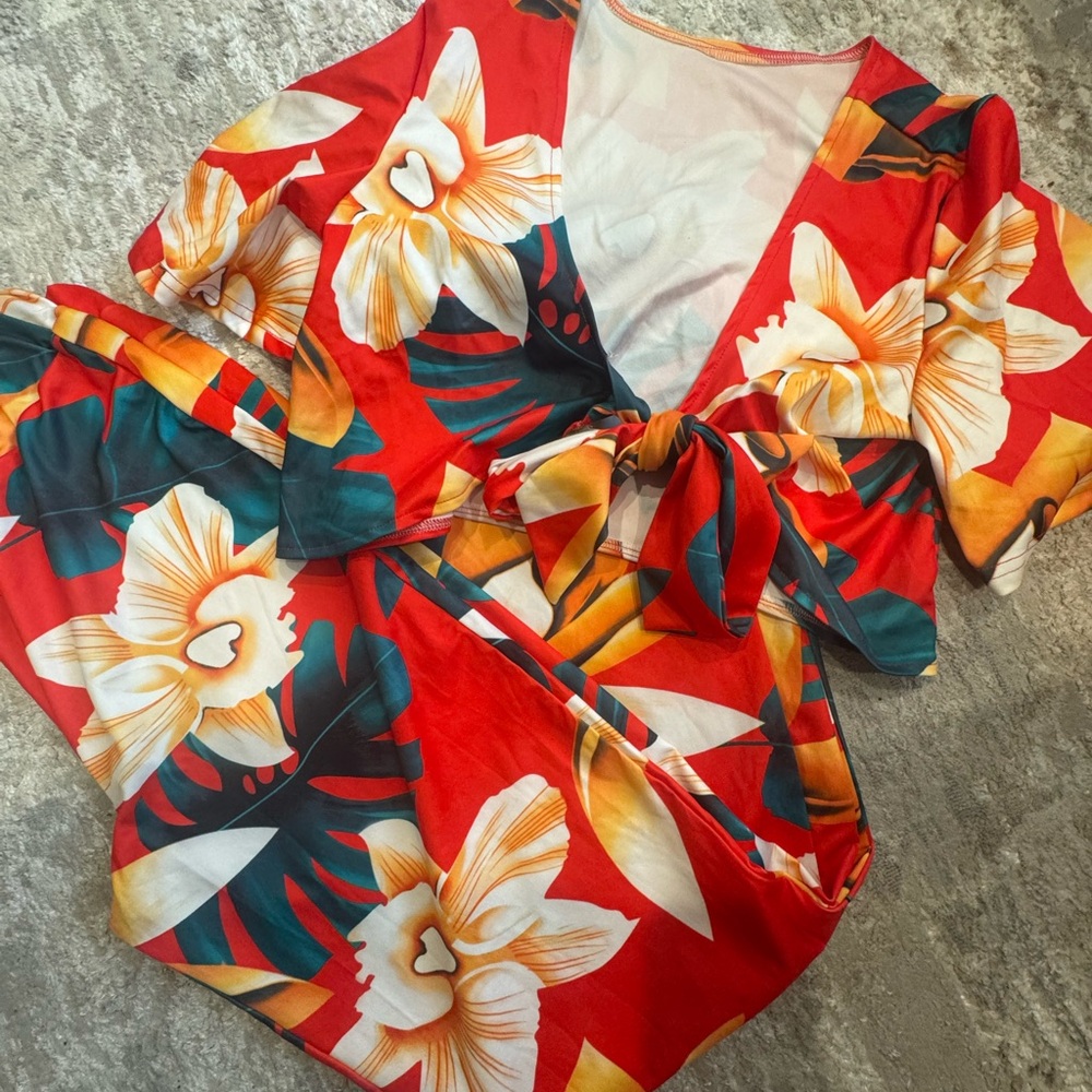 Two piece floral set